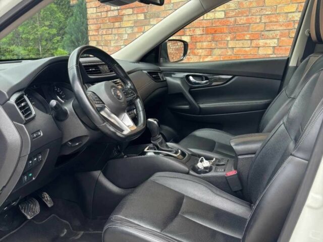 Белый Ниссан ИксТрейл, объемом двигателя 1.6 л и пробегом 89 тыс. км за 12500 $, фото 5 на Automoto.ua