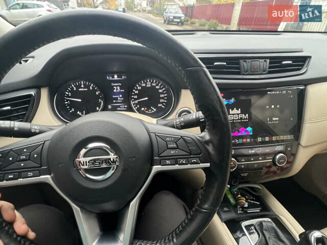 Белый Ниссан ИксТрейл, объемом двигателя 2.49 л и пробегом 199 тыс. км за 20500 $, фото 2 на Automoto.ua