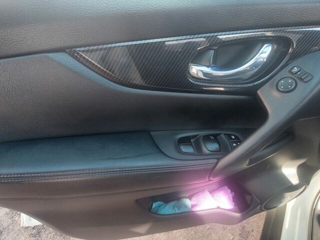 Белый Ниссан ИксТрейл, объемом двигателя 2.5 л и пробегом 160 тыс. км за 24000 $, фото 6 на Automoto.ua