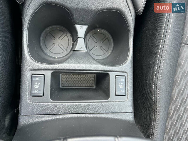 Белый Ниссан ИксТрейл, объемом двигателя 2 л и пробегом 47 тыс. км за 20500 $, фото 5 на Automoto.ua