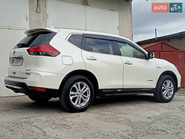 Ниссан ИксТрейл 2019 в Одессе на Automoto.ua Белый Ниссан ИксТрейл, объемом двигателя 2 л и пробегом 70 тыс. км за 22000 $, фото 11 на Automoto.ua