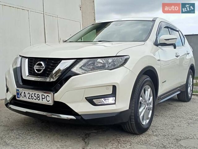 Ниссан ИксТрейл 2019 в Одессе на Automoto.ua Белый Ниссан ИксТрейл, объемом двигателя 2 л и пробегом 70 тыс. км за 22000 $, фото 30 на Automoto.ua