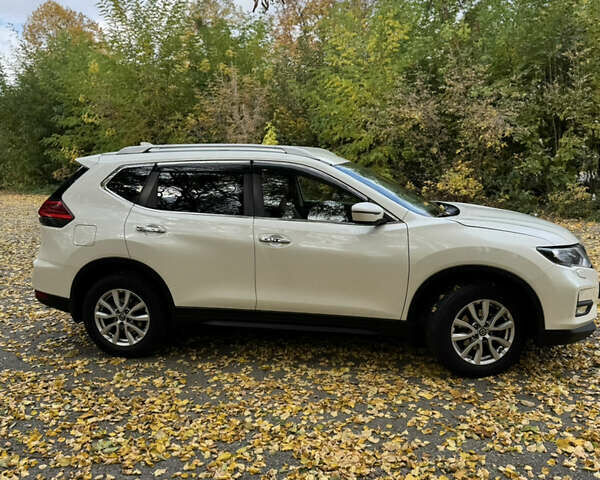 Білий Ніссан ІксТрейл, об'ємом двигуна 1.6 л та пробігом 95 тис. км за 21800 $, фото 17 на Automoto.ua