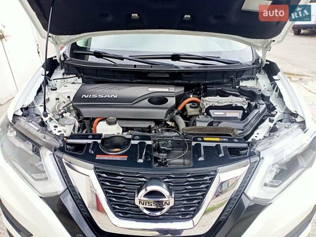 Ниссан ИксТрейл 2019 в Одессе на Automoto.ua Белый Ниссан ИксТрейл, объемом двигателя 2 л и пробегом 70 тыс. км за 22000 $, фото 68 на Automoto.ua