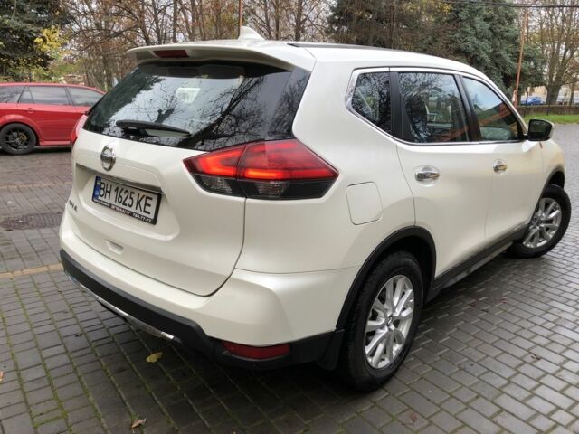 Білий Ніссан ІксТрейл, об'ємом двигуна 2 л та пробігом 130 тис. км за 19500 $, фото 2 на Automoto.ua