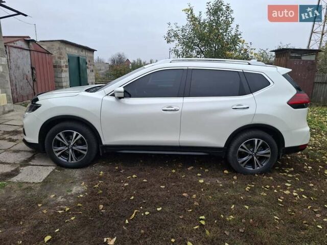 Білий Ніссан ІксТрейл, об'ємом двигуна 1.6 л та пробігом 138 тис. км за 22499 $, фото 3 на Automoto.ua