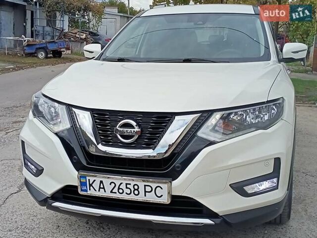 Ниссан ИксТрейл 2019 в Одессе на Automoto.ua Белый Ниссан ИксТрейл, объемом двигателя 2 л и пробегом 70 тыс. км за 22000 $, фото 15 на Automoto.ua