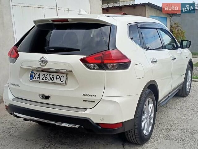 Ниссан ИксТрейл 2019 в Одессе на Automoto.ua Белый Ниссан ИксТрейл, объемом двигателя 2 л и пробегом 70 тыс. км за 22000 $, фото 13 на Automoto.ua