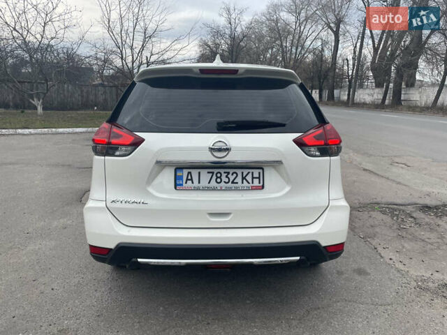 Білий Ніссан ІксТрейл, об'ємом двигуна 2 л та пробігом 217 тис. км за 16100 $, фото 10 на Automoto.ua