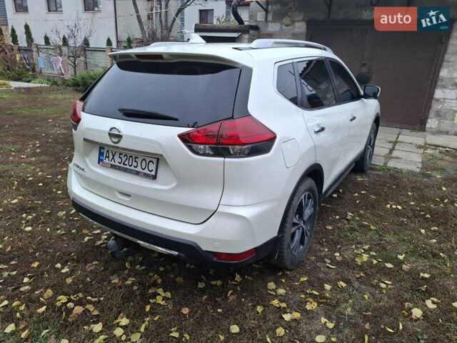 Білий Ніссан ІксТрейл, об'ємом двигуна 1.6 л та пробігом 138 тис. км за 22499 $, фото 5 на Automoto.ua