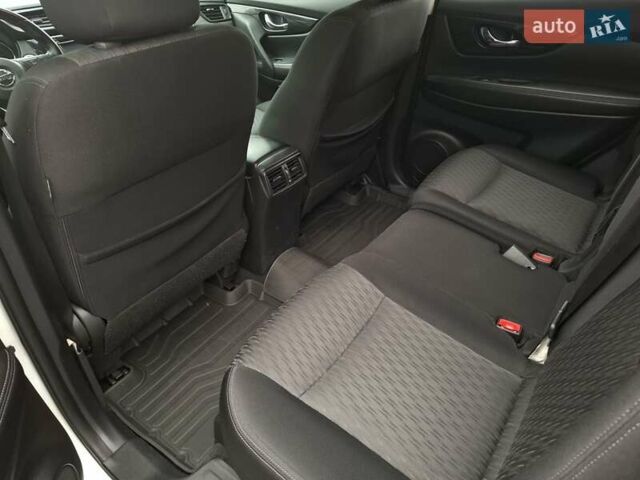 Білий Ніссан ІксТрейл, об'ємом двигуна 1.6 л та пробігом 138 тис. км за 22499 $, фото 7 на Automoto.ua