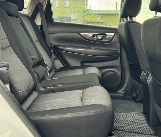 Ниссан ИксТрейл 2019 в Кропивницком (Кировограде) на Automoto.ua Белый Ниссан ИксТрейл, объемом двигателя 2 л и пробегом 200 тыс. км за 18300 $, фото 16 на Automoto.ua