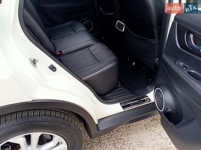 Ниссан ИксТрейл 2019 в Одессе на Automoto.ua Белый Ниссан ИксТрейл, объемом двигателя 2 л и пробегом 70 тыс. км за 22000 $, фото 55 на Automoto.ua