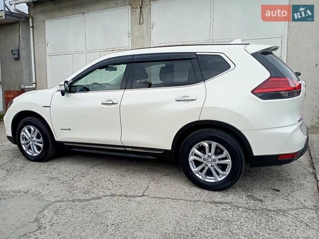 Ниссан ИксТрейл 2019 в Одессе на Automoto.ua Белый Ниссан ИксТрейл, объемом двигателя 2 л и пробегом 70 тыс. км за 22000 $, фото 22 на Automoto.ua