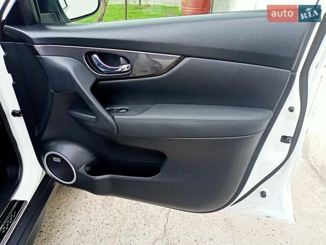 Ниссан ИксТрейл 2019 в Одессе на Automoto.ua Белый Ниссан ИксТрейл, объемом двигателя 2 л и пробегом 70 тыс. км за 22000 $, фото 51 на Automoto.ua