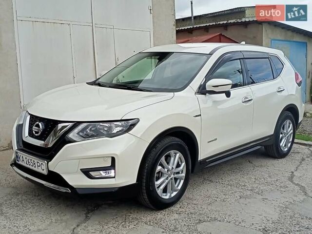 Ниссан ИксТрейл 2019 в Одессе на Automoto.ua Белый Ниссан ИксТрейл, объемом двигателя 2 л и пробегом 70 тыс. км за 22000 $, фото 28 на Automoto.ua