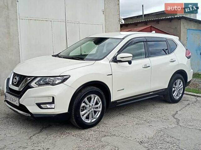 Ниссан ИксТрейл 2019 в Одессе на Automoto.ua Белый Ниссан ИксТрейл, объемом двигателя 2 л и пробегом 70 тыс. км за 22000 $, фото 26 на Automoto.ua