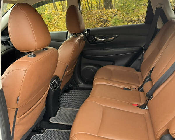 Білий Ніссан ІксТрейл, об'ємом двигуна 1.6 л та пробігом 95 тис. км за 21800 $, фото 24 на Automoto.ua