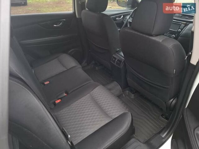 Білий Ніссан ІксТрейл, об'ємом двигуна 1.6 л та пробігом 138 тис. км за 22499 $, фото 16 на Automoto.ua