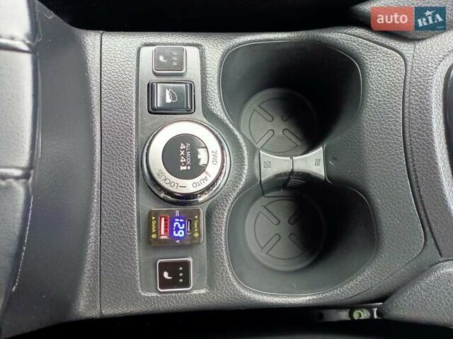 Ниссан ИксТрейл 2019 в Одессе на Automoto.ua Белый Ниссан ИксТрейл, объемом двигателя 2 л и пробегом 70 тыс. км за 22000 $, фото 48 на Automoto.ua