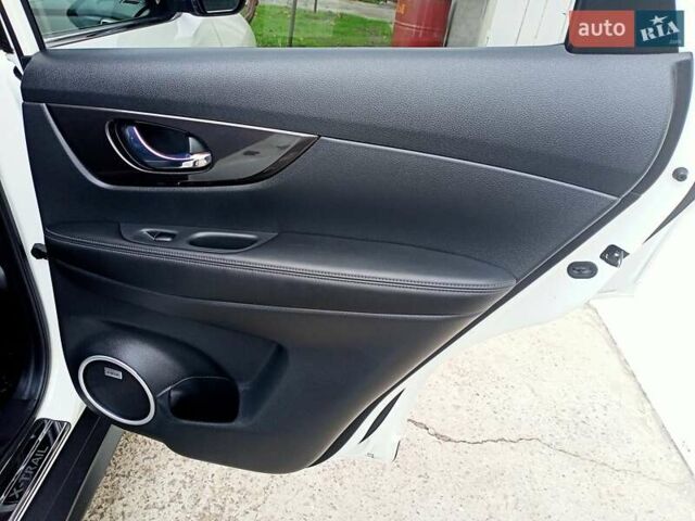 Ниссан ИксТрейл 2019 в Одессе на Automoto.ua Белый Ниссан ИксТрейл, объемом двигателя 2 л и пробегом 70 тыс. км за 22000 $, фото 56 на Automoto.ua