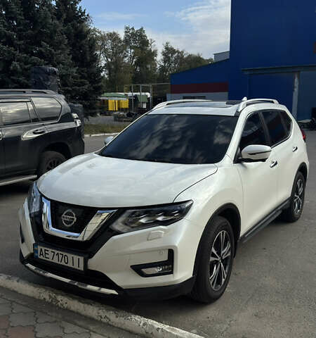 Ниссан ИксТрейл 2020 в Днепре (Днепропетровске) на Automoto.ua Белый Ниссан ИксТрейл, объемом двигателя 2.49 л и пробегом 23 тыс. км за 24000 $, фото 7 на Automoto.ua