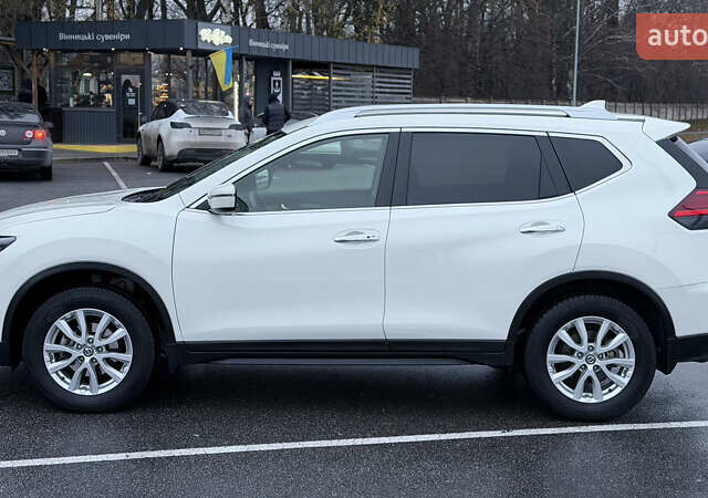 Білий Ніссан ІксТрейл, об'ємом двигуна 1.6 л та пробігом 22 тис. км за 23999 $, фото 1 на Automoto.ua