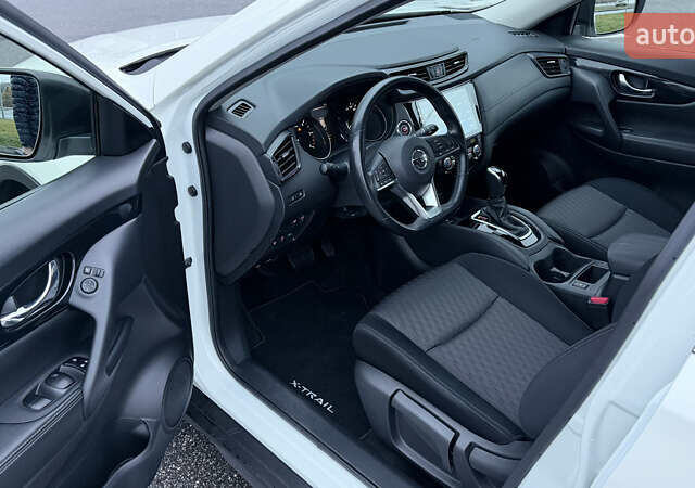 Білий Ніссан ІксТрейл, об'ємом двигуна 1.6 л та пробігом 22 тис. км за 23999 $, фото 8 на Automoto.ua