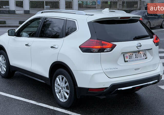 Білий Ніссан ІксТрейл, об'ємом двигуна 1.6 л та пробігом 22 тис. км за 23999 $, фото 2 на Automoto.ua