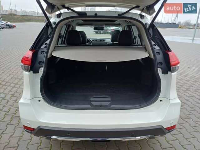 Білий Ніссан ІксТрейл, об'ємом двигуна 2.49 л та пробігом 63 тис. км за 24800 $, фото 31 на Automoto.ua