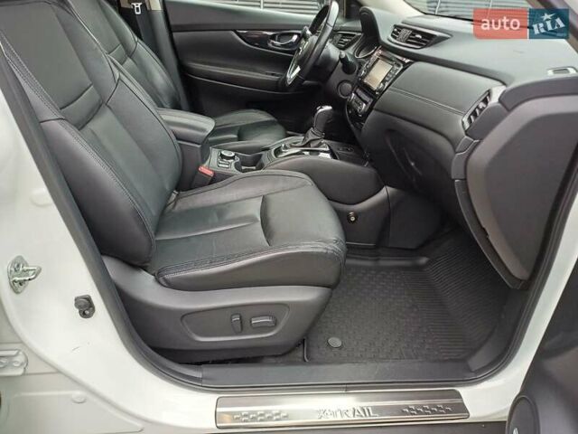 Білий Ніссан ІксТрейл, об'ємом двигуна 2.49 л та пробігом 63 тис. км за 24800 $, фото 37 на Automoto.ua