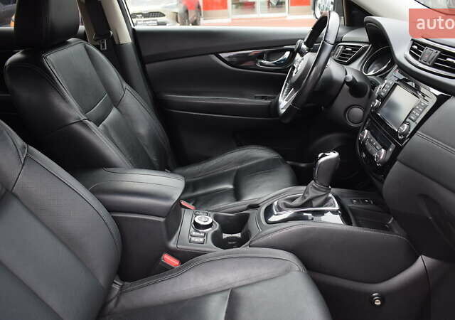 Білий Ніссан ІксТрейл, об'ємом двигуна 2.49 л та пробігом 63 тис. км за 21950 $, фото 5 на Automoto.ua