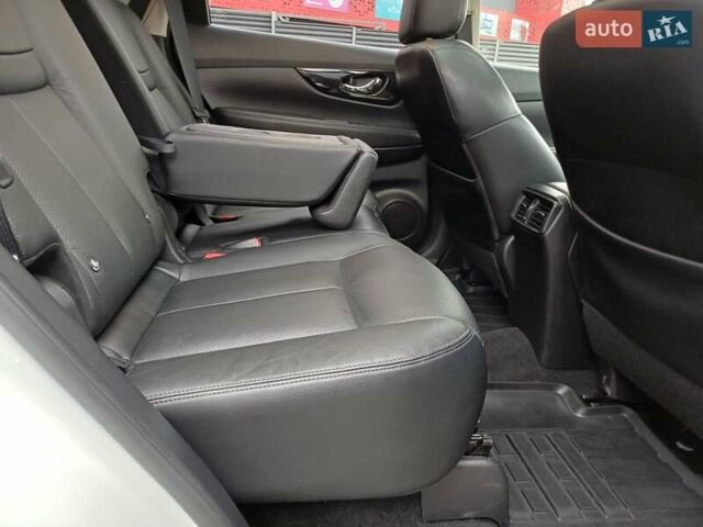 Білий Ніссан ІксТрейл, об'ємом двигуна 2.49 л та пробігом 63 тис. км за 24800 $, фото 35 на Automoto.ua