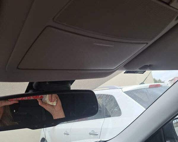 Белый Ниссан ИксТрейл, объемом двигателя 2 л и пробегом 63 тыс. км за 25550 $, фото 18 на Automoto.ua