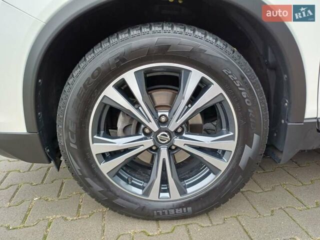 Білий Ніссан ІксТрейл, об'ємом двигуна 2.49 л та пробігом 63 тис. км за 24800 $, фото 45 на Automoto.ua