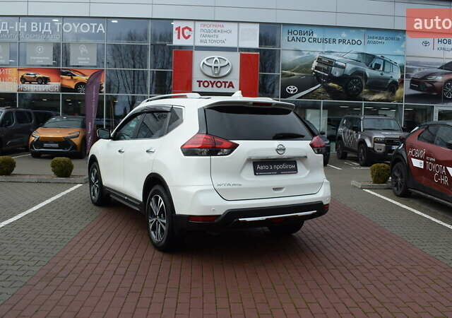 Білий Ніссан ІксТрейл, об'ємом двигуна 2.49 л та пробігом 63 тис. км за 21950 $, фото 1 на Automoto.ua