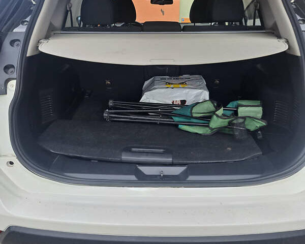 Белый Ниссан ИксТрейл, объемом двигателя 2 л и пробегом 63 тыс. км за 25550 $, фото 15 на Automoto.ua