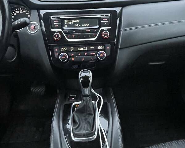 Білий Ніссан ІксТрейл, об'ємом двигуна 1.6 л та пробігом 92 тис. км за 17300 $, фото 5 на Automoto.ua