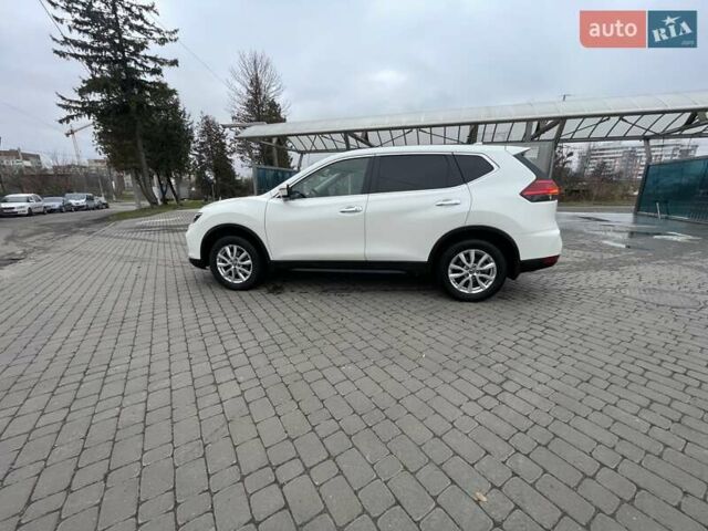 Білий Ніссан ІксТрейл, об'ємом двигуна 1.6 л та пробігом 92 тис. км за 17300 $, фото 6 на Automoto.ua