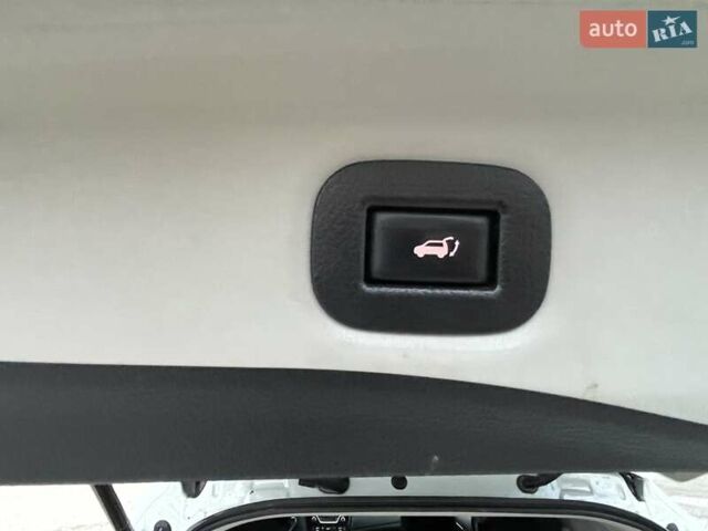 Білий Ніссан ІксТрейл, об'ємом двигуна 1.6 л та пробігом 92 тис. км за 17300 $, фото 11 на Automoto.ua
