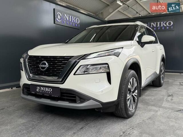 Белый Ниссан ИксТрейл, объемом двигателя 1.5 л и пробегом 34 тыс. км за 31900 $, фото 1 на Automoto.ua
