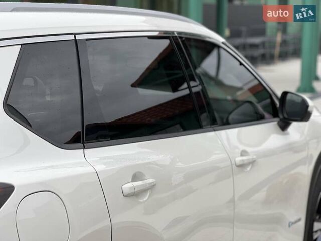 Ниссан ИксТрейл 2022 в Киеве на Automoto.ua Белый Ниссан ИксТрейл, объемом двигателя 1.5 л и пробегом 47 тыс. км за 41500 $, фото 33 на Automoto.ua