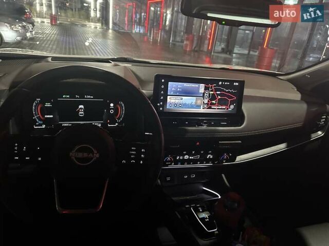 Білий Ніссан ІксТрейл, об'ємом двигуна 1.5 л та пробігом 26 тис. км за 45000 $, фото 16 на Automoto.ua