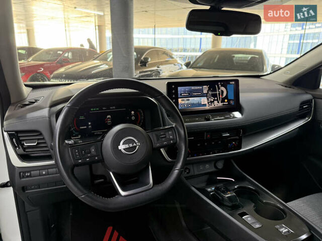 Белый Ниссан ИксТрейл, объемом двигателя 1.5 л и пробегом 37 тыс. км за 37900 $, фото 22 на Automoto.ua