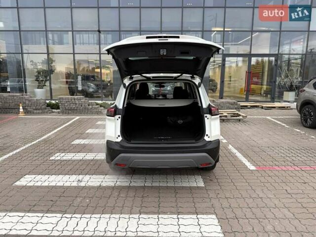 Белый Ниссан ИксТрейл, объемом двигателя 1.5 л и пробегом 61 тыс. км за 34069 $, фото 9 на Automoto.ua