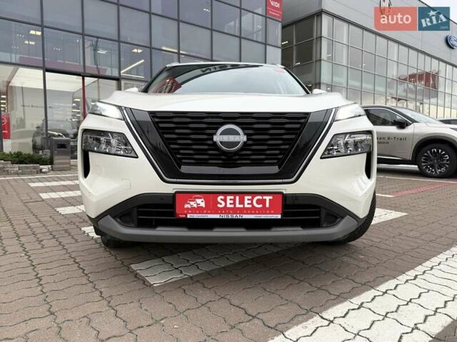 Белый Ниссан ИксТрейл, объемом двигателя 1.5 л и пробегом 61 тыс. км за 34069 $, фото 3 на Automoto.ua