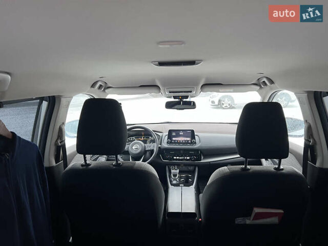 Белый Ниссан ИксТрейл, объемом двигателя 1.5 л и пробегом 37 тыс. км за 30500 $, фото 15 на Automoto.ua