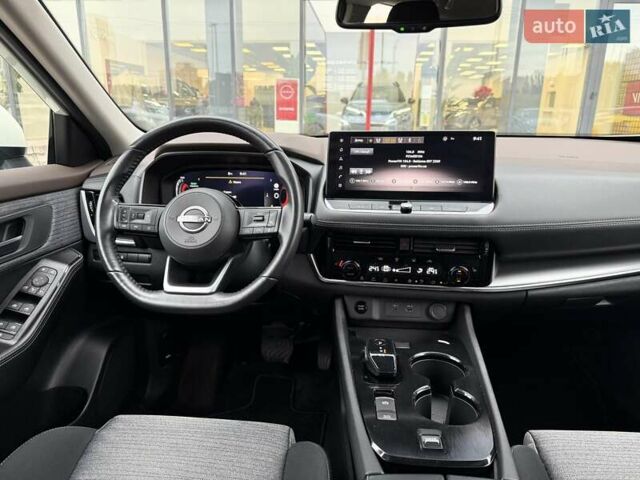 Белый Ниссан ИксТрейл, объемом двигателя 1.5 л и пробегом 61 тыс. км за 34069 $, фото 24 на Automoto.ua