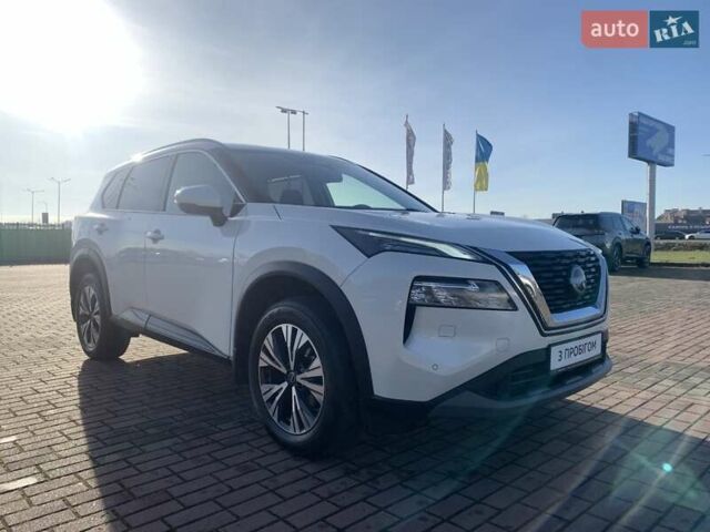 Белый Ниссан ИксТрейл, объемом двигателя 1.5 л и пробегом 43 тыс. км за 29900 $, фото 9 на Automoto.ua