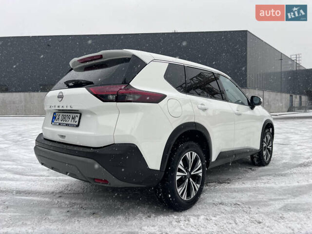 Белый Ниссан ИксТрейл, объемом двигателя 1.5 л и пробегом 37 тыс. км за 30500 $, фото 6 на Automoto.ua